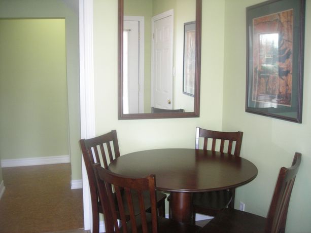 Imagen de los interiores del Hotel Lakeshore Suites. Foto 14