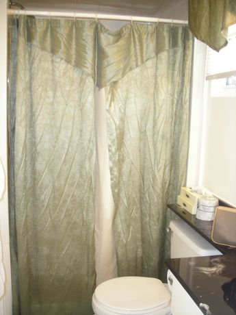 Imagen de la habitación del Hotel Lakeshore Suites. Foto 8