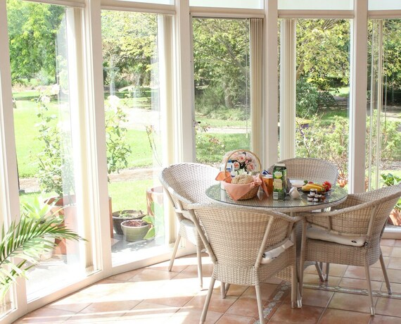 Imagen de los interiores del Hotel Lakeside Cottage. Foto 30
