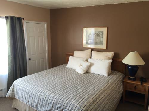 Imagen de la habitación del Hotel Lakeside Inn. Foto 3