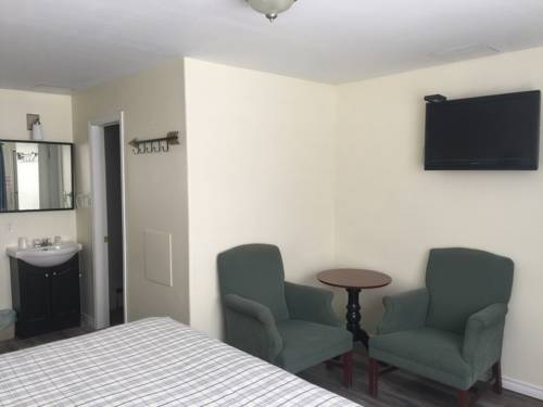 Imagen de la habitación del Hotel Lakeside Inn. Foto 10