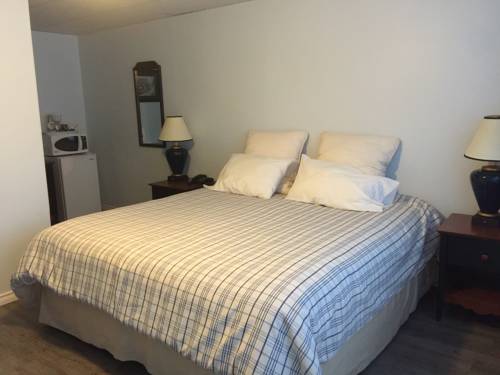 Imagen de la habitación del Hotel Lakeside Inn. Foto 14