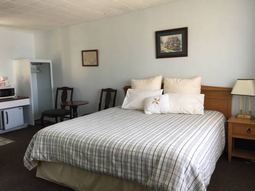 Imagen de la habitación del Hotel Lakeside Inn. Foto 16