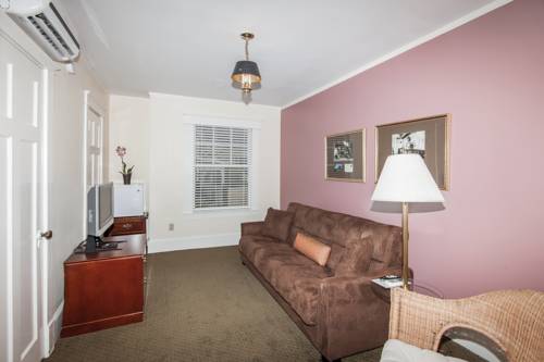 Imagen de la habitación del Hotel Lakeside Inn. Foto 3