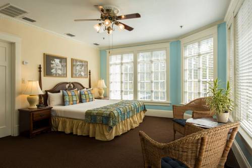 Imagen de la habitación del Hotel Lakeside Inn. Foto 10