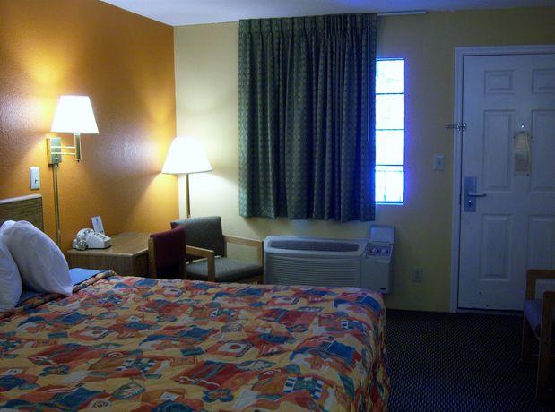 Imagen de los exteriores del Hotel Lakeside Inn, Guntersville. Foto 15