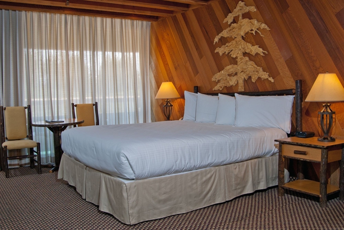 Imagen de la habitación del Hotel Lakeside Inn and Casino. Foto 7