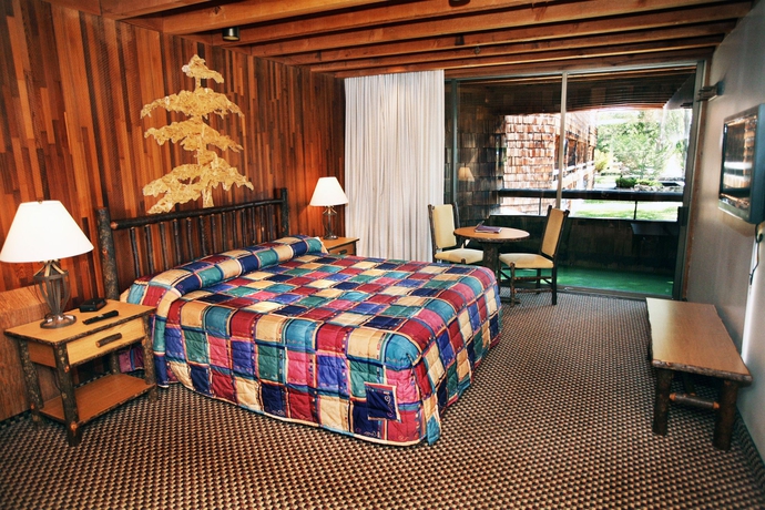 Imagen de la habitación del Hotel Lakeside Inn and Casino. Foto 8