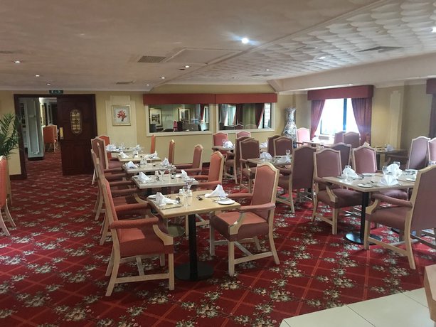 Imagen del bar/restaurante del Hotel Lakeside International. Foto 2