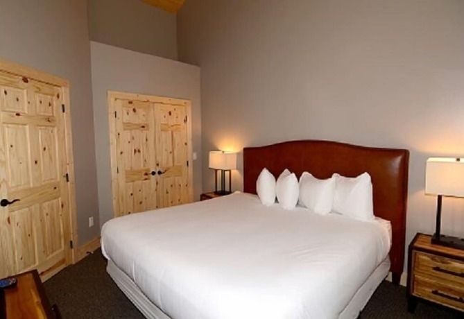 Imagen de la habitación del Hotel Lakeside Lodge Resort and Marina. Foto 18