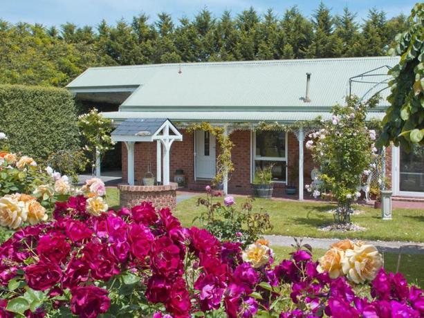 Imagen general del Hotel Lakeside Luxury Bed and Breakfast. Foto 3