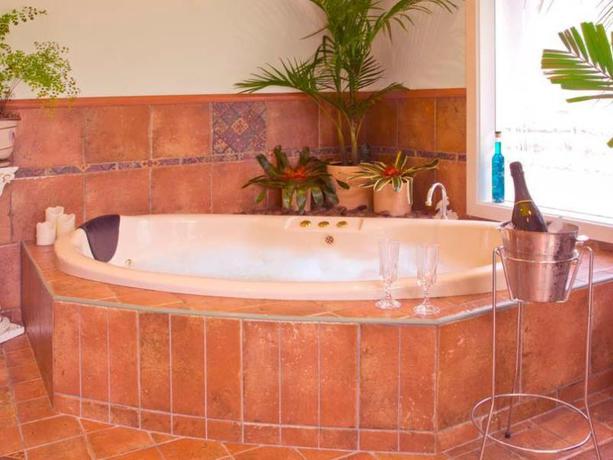 Imagen general del Hotel Lakeside Luxury Bed and Breakfast. Foto 5