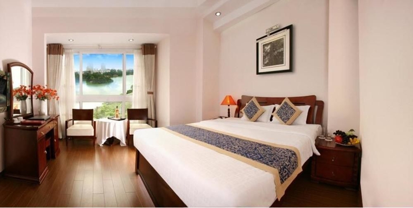 Imagen de la habitación del Hotel Lakeside Palace. Foto 10