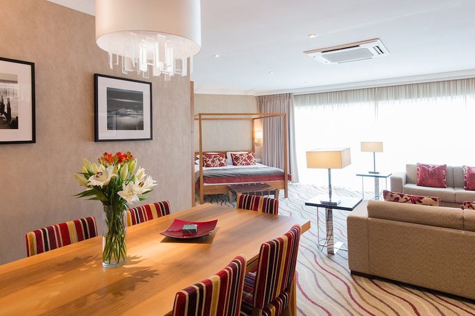 Imagen de la habitación del Hotel Lakeside Park Hotel and Spa. Foto 8