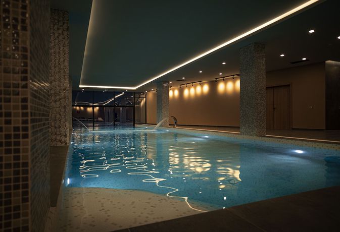 Imagen de la piscina del Hotel Lakeside, Prizren. Foto 7