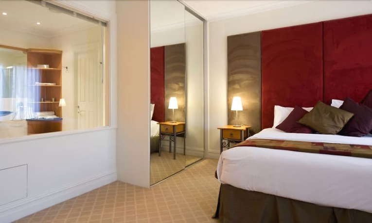 Imagen de la habitación del Hotel Lakeside Suites 2. Foto 2