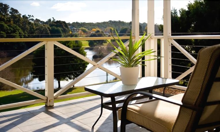 Imagen de la habitación del Hotel Lakeside Suites 3. Foto 2