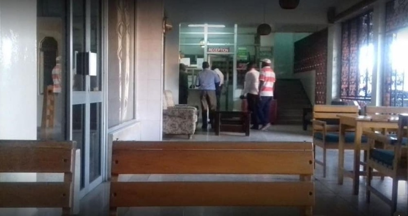 Imagen del bar/restaurante del Hotel Lakeside Tourist Lodge. Foto 13