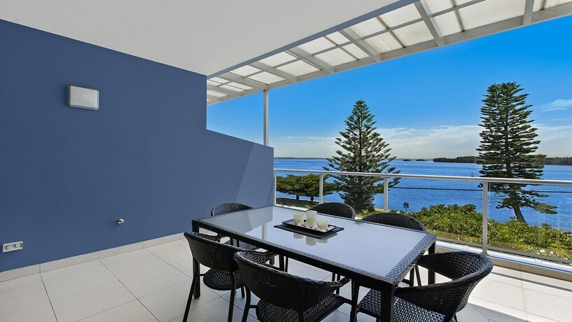 Imagen de los exteriores del Hotel Lakeside Waterfront Apartment 18. Foto 18