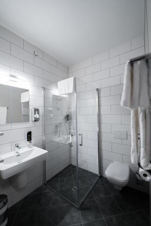 Imagen de la habitación del Hotel Lakeside77. Foto 4