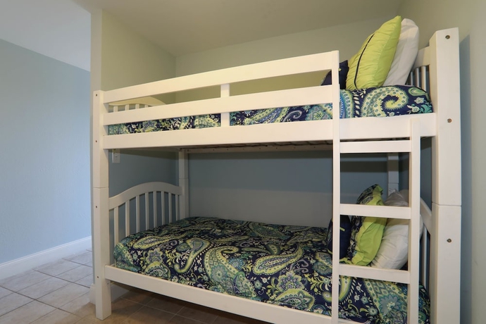 Imagen de la habitación del Hotel Laketown Wharf By Resort Collection. Foto 10
