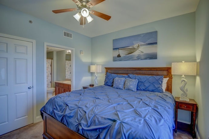 Imagen de la habitación del Hotel Laketown Wharf By Resort Collection. Foto 11