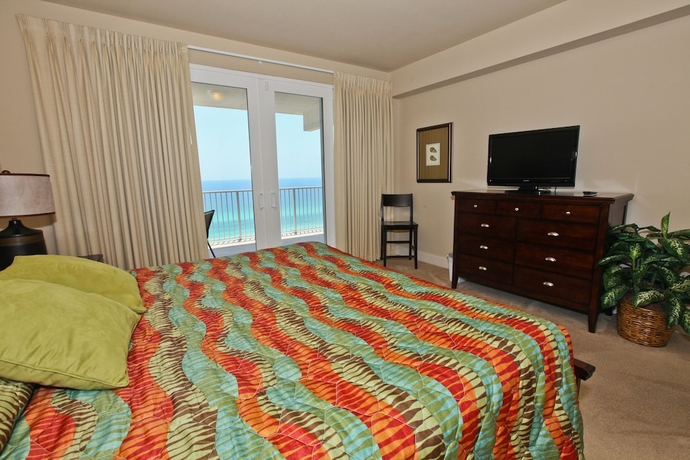 Imagen de la habitación del Hotel Laketown Wharf By Resort Collection. Foto 18