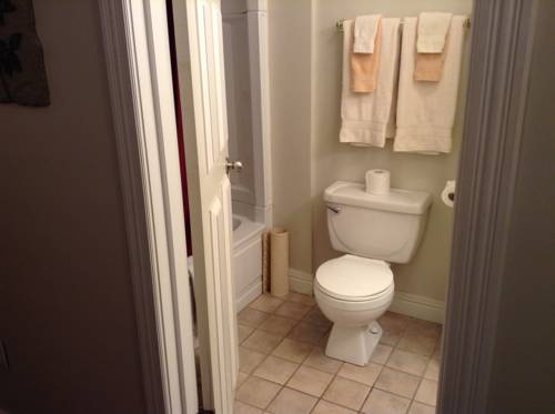 Imagen de la habitación del Hotel Lakeview. Foto 11