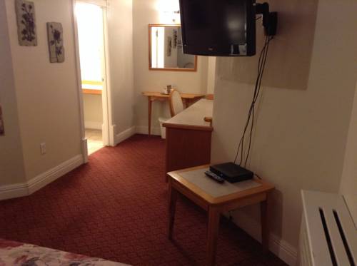 Imagen de la habitación del Hotel Lakeview. Foto 12