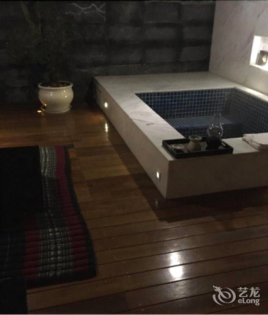 Imagen de la habitación del Hotel Lakeview Golf Kunming. Foto 19