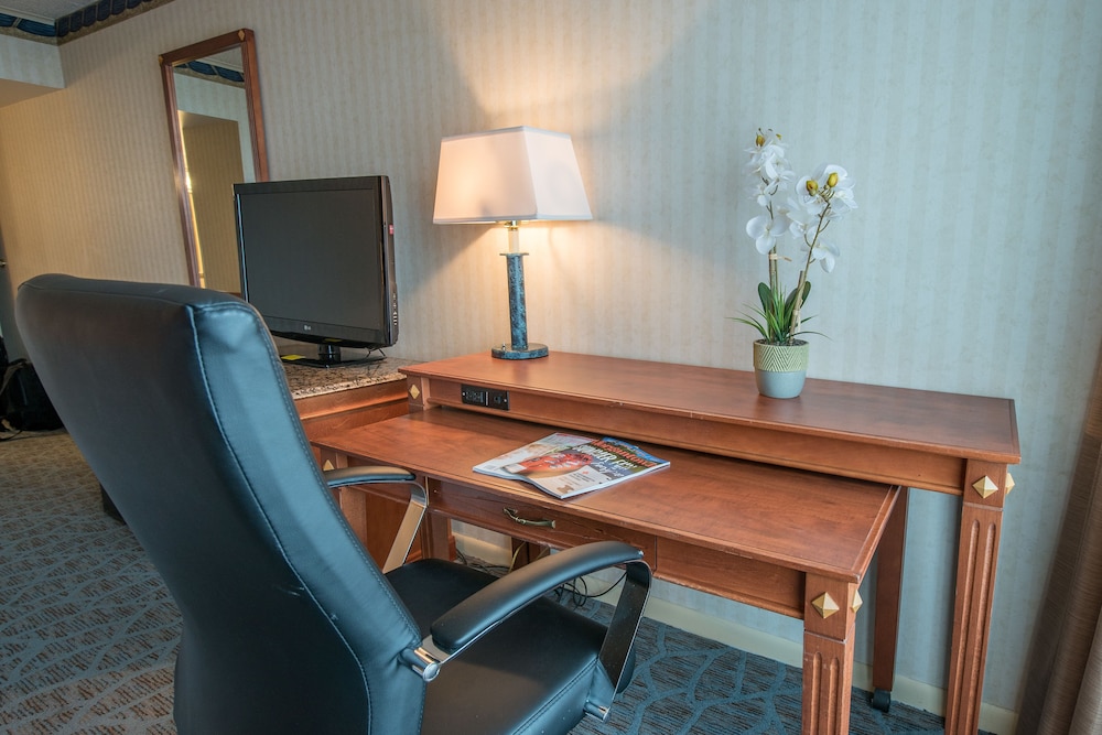 Imagen de la habitación del Hotel Lakeview Golf Resort. Foto 7