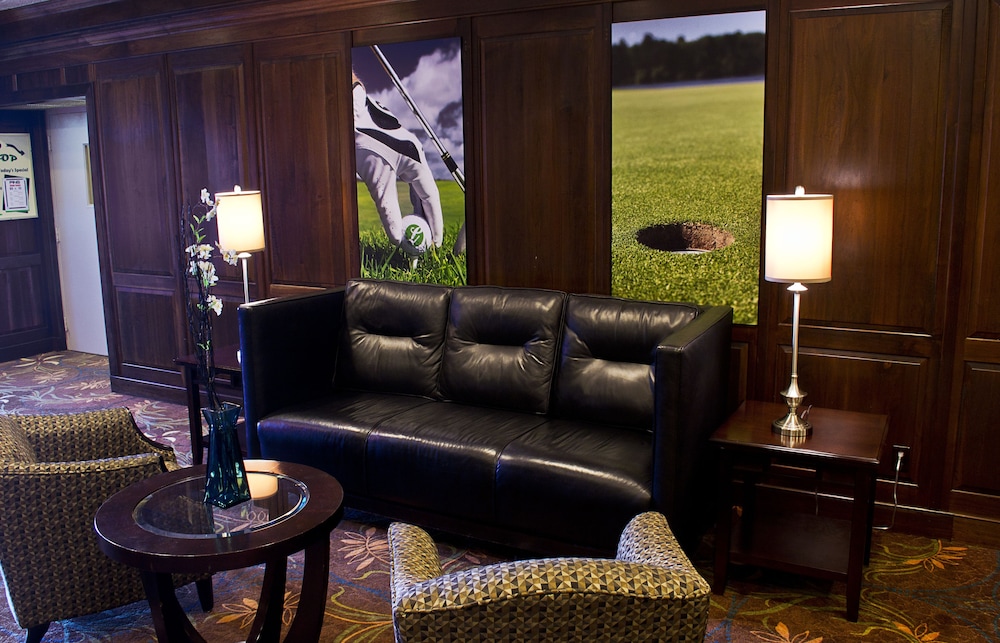 Imagen de los interiores del Hotel Lakeview Golf Resort. Foto 15