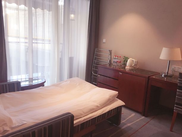 Imagen de la habitación del Hotel Lakeview Hangzhou. Foto 9