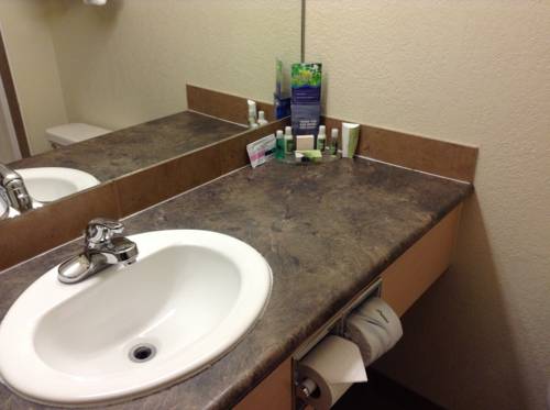 Imagen de la habitación del Hotel Lakeview Inns and Suites - Fort Nelson. Foto 10