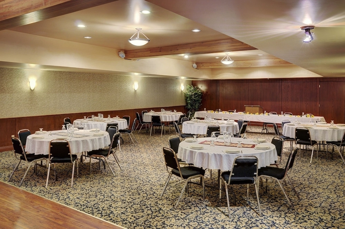 Imagen de los interiores del Hotel Lakeview Inns and Suites - Hinton. Foto 19