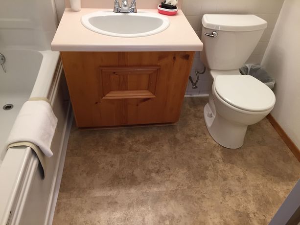 Imagen de la habitación del Hotel Lakeview Motel. Foto 6