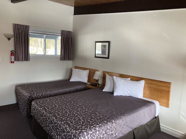 Imagen de la habitación del Hotel Lakeview Motel. Foto 8