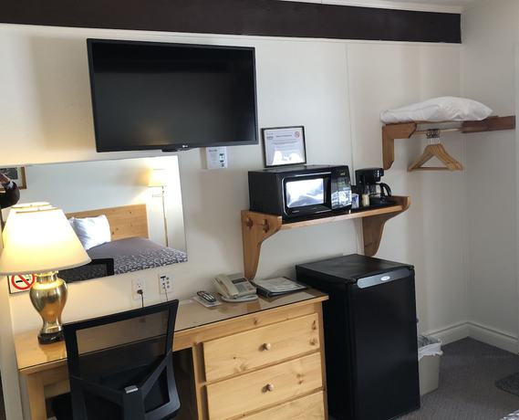 Imagen de la habitación del Hotel Lakeview Motel. Foto 11