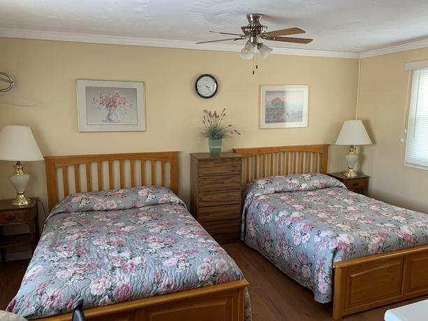 Imagen de la habitación del Hotel Lakeview Motel and Apartments. Foto 2