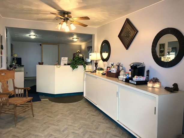 Imagen de los interiores del Hotel Lakeview Motel and Apartments. Foto 20