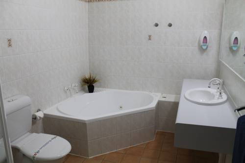 Imagen de la habitación del Hotel Lakeview Motor Inn. Foto 2