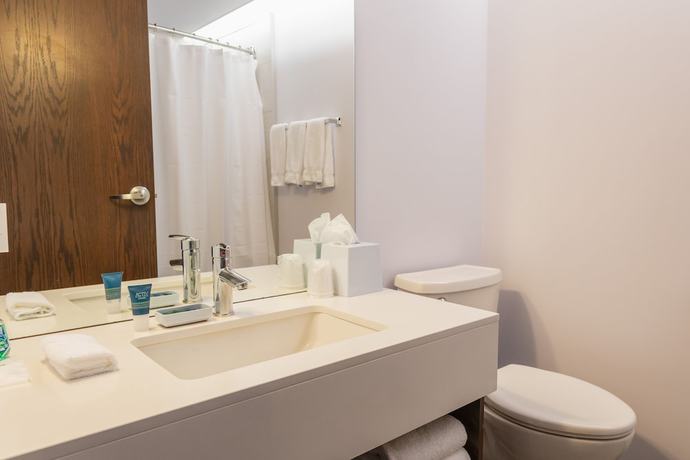 Imagen de la habitación del Hotel Lakeview Signature, Trademark Collection by Wyndham. Foto 6