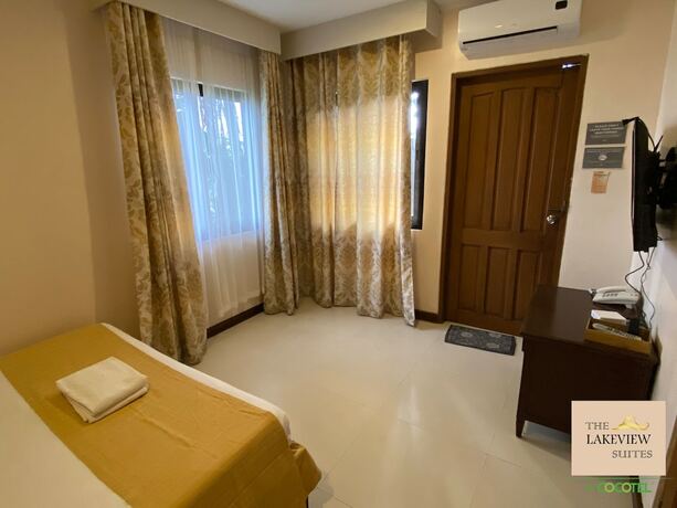 Imagen de la habitación del Hotel Lakeview Suites, Batangas City. Foto 14