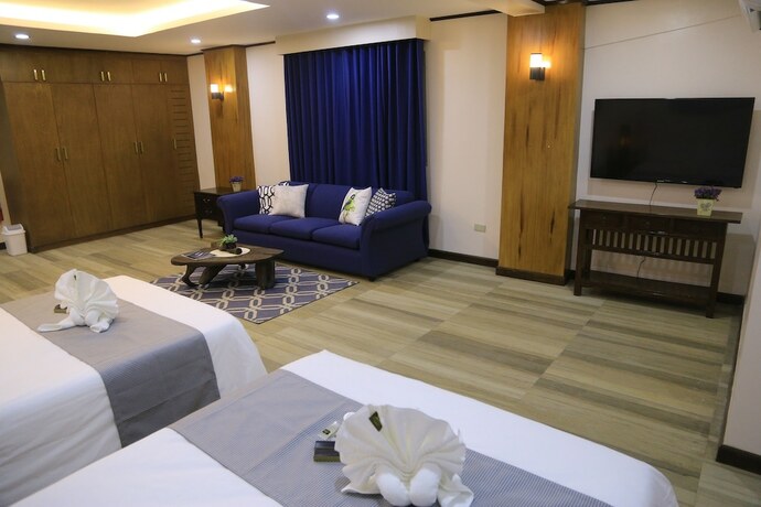 Imagen de la habitación del Hotel Lakeview Suites, Batangas City. Foto 24