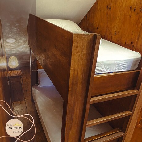 Imagen de la habitación del Hotel Lakeview Suites, Batangas City. Foto 26