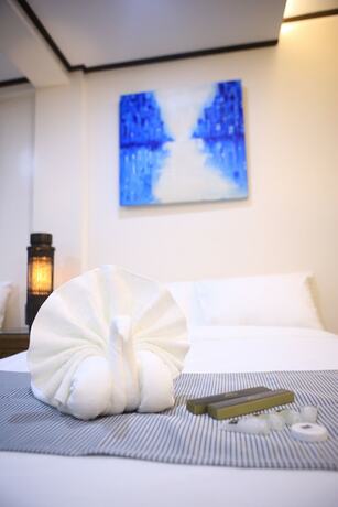 Imagen de la habitación del Hotel Lakeview Suites, Batangas City. Foto 30