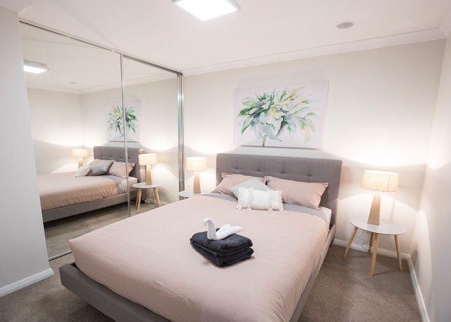 Imagen de la habitación del Hotel Lakeview Suites. Foto 8