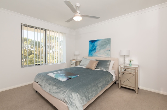 Imagen de la habitación del Hotel Lakeview Suites. Foto 12