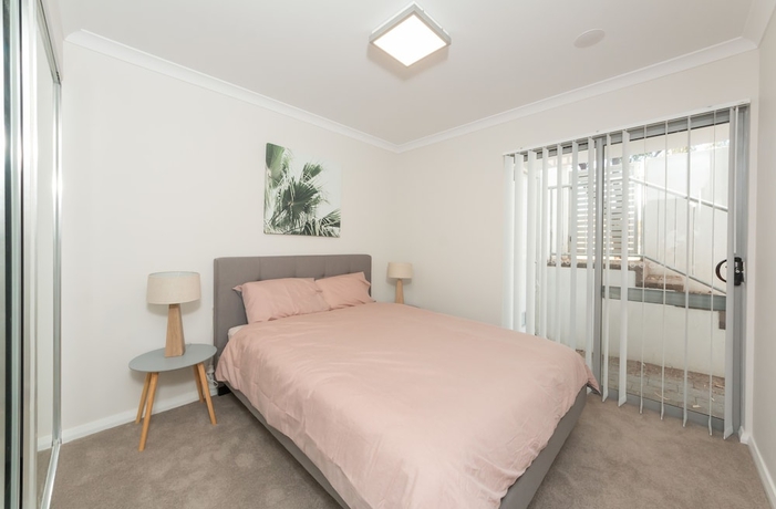 Imagen de la habitación del Hotel Lakeview Suites. Foto 13