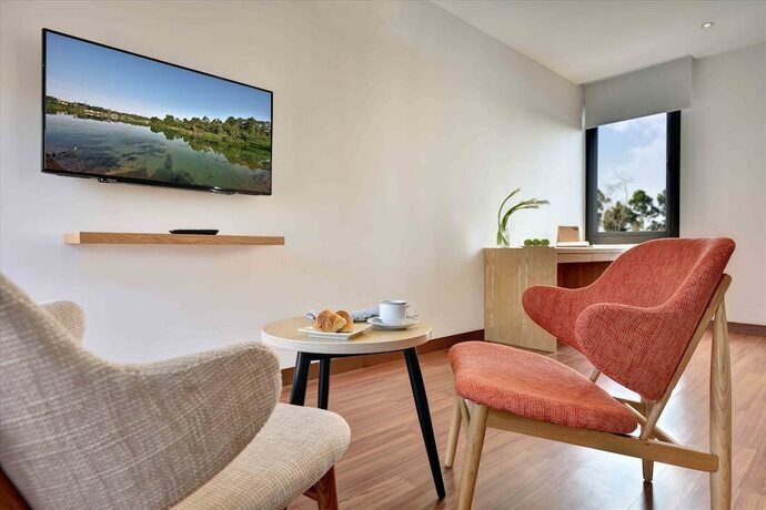Imagen general del Hotel Lakeview Terrace Resort Pengerang. Foto 2